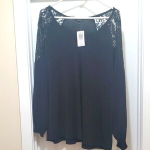 NWT Torrid Size 1 (14-16) Black Lace Sleeve Blouse